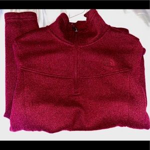The northface half zip pullover